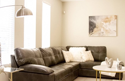 Edinburg Apartment | New Stylish 3BD/2B Apartment in Gated Community!!!