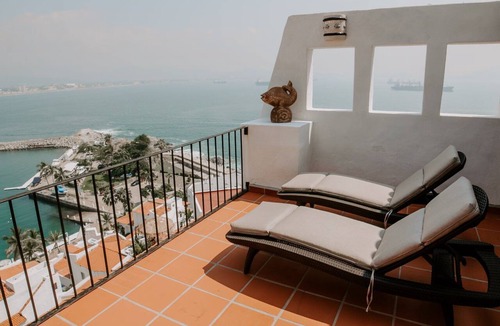 Peninsulas de Santiago Condo | Newley Renovated Condo With the Best View in all of Puerto Las Hadas!