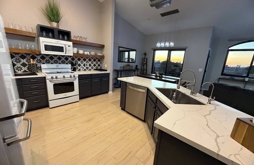 Camelback East Condo | NEWLY LISTED 3BR, 3BA Condo! Pool/Spa & sunset views from 3 private balconies!