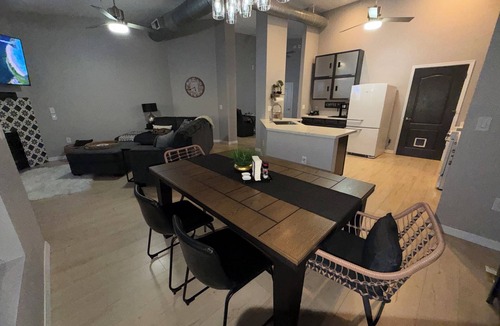 Camelback East Condo | NEWLY LISTED 3BR, 3BA Condo! Pool/Spa & sunset views from 3 private balconies!