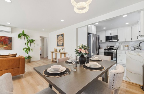 Montclair House | Newly Renovated 2BR 1BA Near Park & Airport 3 Beds Montclair