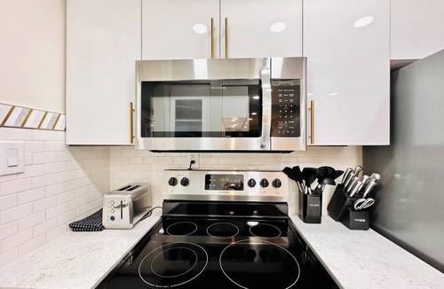 South Scottsdale Condo | Newly updated Modern 2 BR Scottsdale Condo.