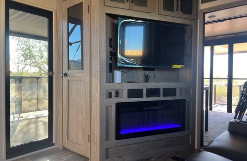 Picture Rocks House | Nice 1-bedroom recreational vehicle with AC in Tucson