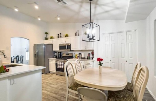 Chandler House | Nice! 5 Bedroom Single-Story Chandler Home
