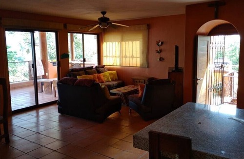 Almacen Villa | Nice vacation place to relax under the hot sun of zihuatanejo