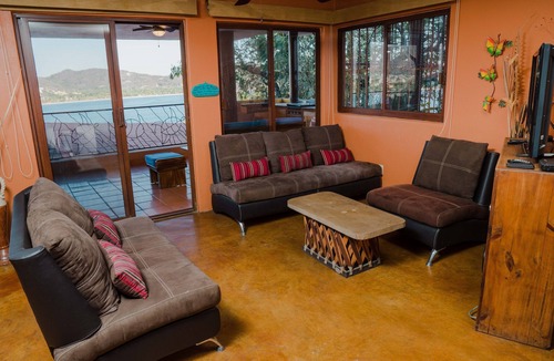 Almacen Villa | Nice vacation place to relax under the hot sun of zihuatanejo
