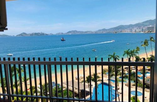 Costa Azul Apartment | Nodisponible por Huracán