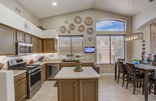 West Glen Community Association House | North Glendale Haven: 3BR Home w/Heated SPOOL, Private Office & Luxe Amenities.