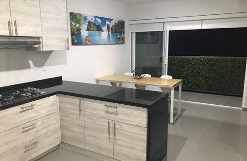 Villa Marina Apartment | !nuevo Departamento! Bonita Vista Balcón y Alberca! Cerritos!
