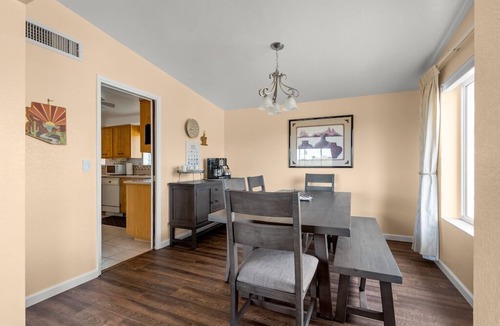 Suffolk Hills House | NW Tucson family friendly house with Catalina mountain views