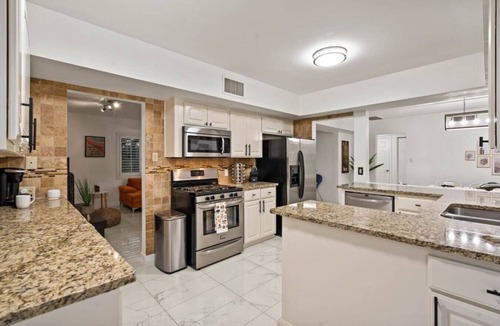 Village Grove House | Oak Scottsdale · BOHO Scottsdale Oasis Getaway|Pool|ZenRoom