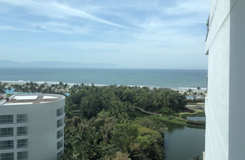 Nuevo Vallarta Resort | Ocean front Resort StudioMaster (2A&2K) unit in Grand Mayan NV