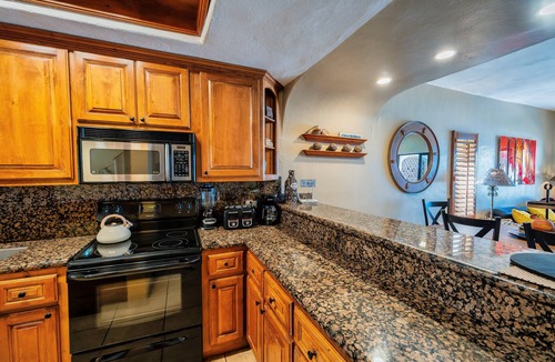 Bella Vista Villa | OCEAN FRONT VILLA! 3 KING Bedrooms, 3.5ba.! 1900sf! VIEWS! Sandy Beach! Slps 9