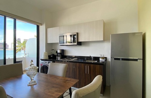 Centro Historico Apartment | Ocean view apartment in the beautiful Port of Mazatlan pet frindly 🐶🐈❤️