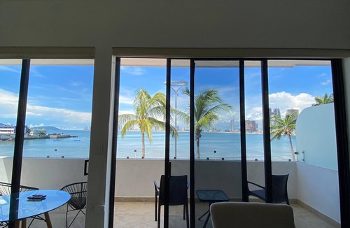 Centro Historico Apartment | Ocean view apartment in the beautiful Port of Mazatlan pet frindly 🐶🐈❤️