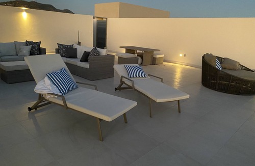 El Tezal Condo | Ocean view penthouse! With private rooftop balcony