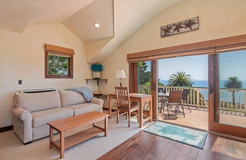 Summerland House | Ocean View Studio Near Butterfly Beach Santa Barbara