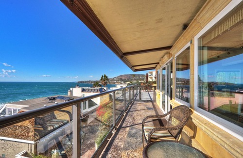 Laguna Beach Villa | Ocean views steps to the water prime Laguna Beach 8 Villa Roma