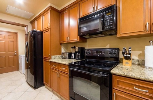 Puerto Penasco Resort | Oceanfront 10th Floor Suite with Sunset Views, King in Master, and Resort Pools
