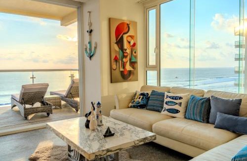 Puente del Mar Apartment | Oceanfront Apartment in Acapulco, 4 Bedrooms