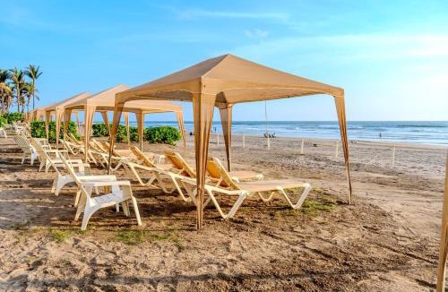 Puente del Mar Apartment | Oceanfront Apartment in Acapulco, 4 Bedrooms