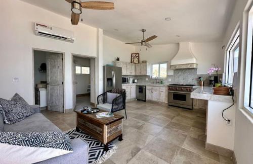 Buenavista House | Oceanfront Condo Patio and shared Pool Casita Mar y Sol