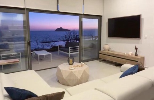 Central Sonora Apartment | Oceanfront Condo Punta Peninsula 6-102