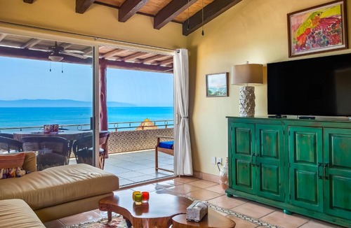 Punta de Mita House | Oceanfront condo with pool, balcony, amazing views, washer/dryer, & partial AC