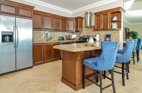Rosarito Condo | Oceanfront-Las Olas Condo-Pools&Jacuzzis-Rosarito