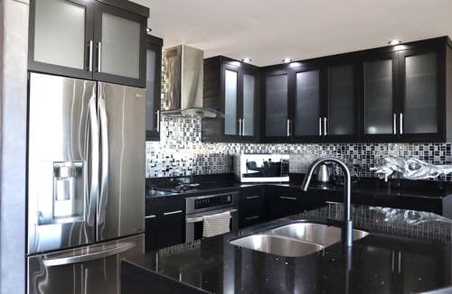 Centro Playas Condo | Oceanfront luxury condo right in the heart of Rosarito