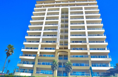 Centro Playas Condo | Oceanfront luxury condo right in the heart of Rosarito