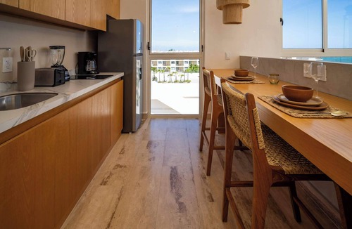 Puerto Morelos Apartment | Oceanview Design Retreat | Pool + Work space