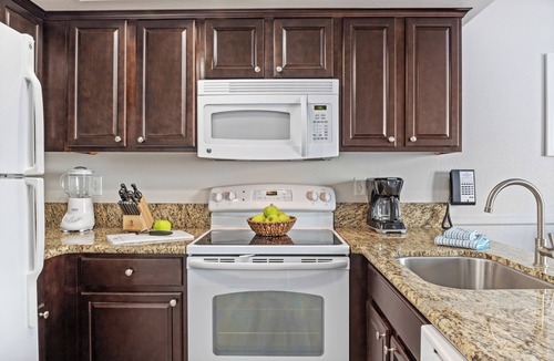 Lake Havasu City Resort | OFFICIAL LISTING | Wyndham - Havasu Dunes Resort 2 BR Suite w/Pool & FREE WIFI