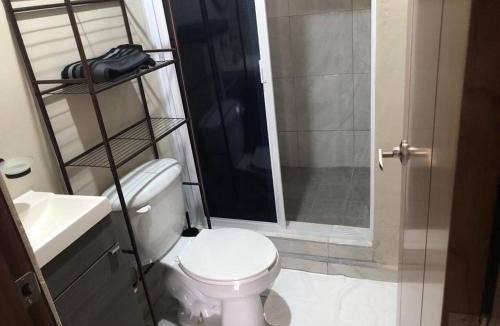 Mazatlan House | Olímpica - Room Plata - 5 Min Malecón