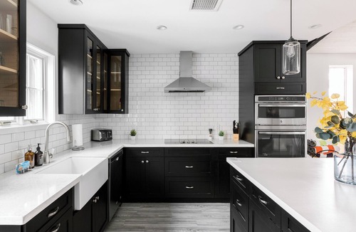 South Scottsdale House | Old Town Corazon by LuxeKey | Walk Anywhere in Old Town w/Billiards, Games & Pool
