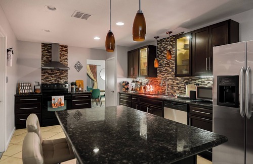 Cox Heights House | Old Town Getaway Golf Spa and Pool Game Lounge Backyard