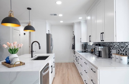 Southwest Village House | Old Town Oasis!Heated Pool!BBQ!Firepit!Minigolf!Game Room!