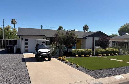 Arts District House | Old Town Scottsdale's cutest retreat/Pied-a-Terre that accommodates 2-6 guests