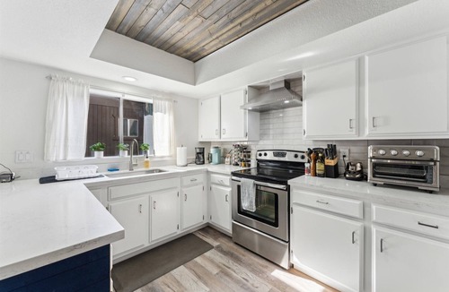 South Scottsdale House | Old Town, Sun Devils, Tempe, Papago, Zoo, Cubs, Giants, WM Open, and more!
