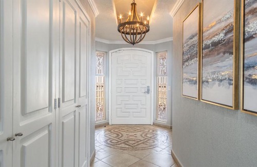 Bella Vista House | Once Upon A Tide Spacious Charming Ocean Front Condo