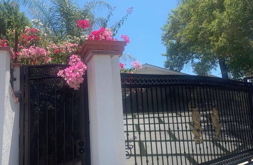 Woodland Hills House | one bedroom guest house, furnished charming private location luxury neighborhood