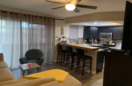 Jen Tilly Terrace Condo | ONE BLOCK walk to ASU! SpringTime Value!