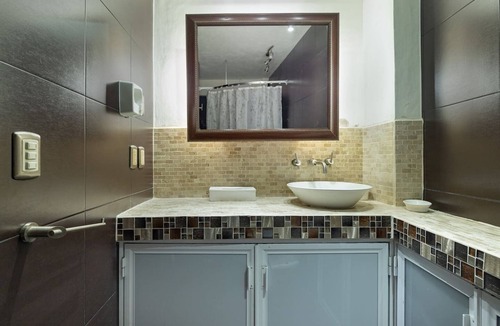 Lazaro Cardenas House | Our casa is your casa