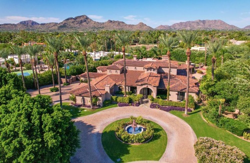 Paradise Valley House | Outdoor Oasis, Games! Paradise Valley Group Villa