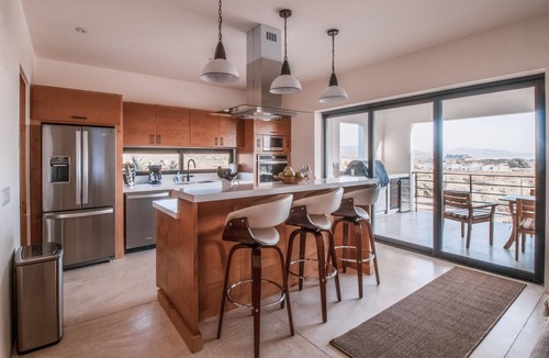 Cerritos Condo | OV8 Casa Luna