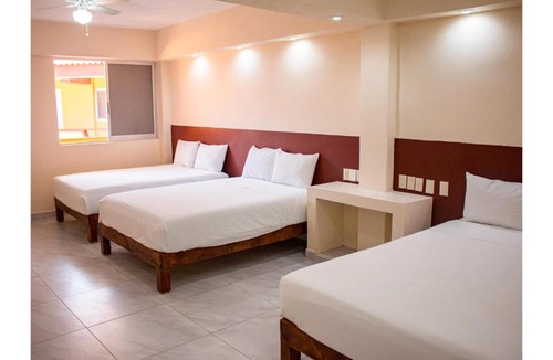 Centro Hotel | OYO Hotel La Playa