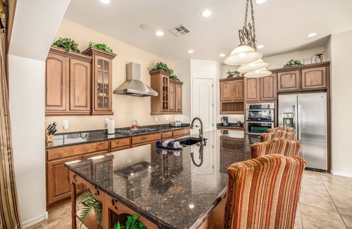 Waddell House | ⭐~PALAZZO TOSCANO~HEATED POOL/SPA~7BR*/4BA~UP TO 14 BEDS~USTA~GOLF~NASCAR~