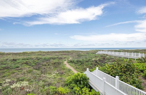 The Shores House | Palm House - Private Beachfront House 3 Bedroom Home by RedAwning
