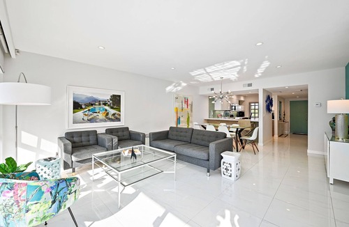 Downtown Palm Springs Condo | Palm Springs Downtown Mid-Century 2BR/2 Bath Condo. Pool, Hot Tub. Villa Alejo