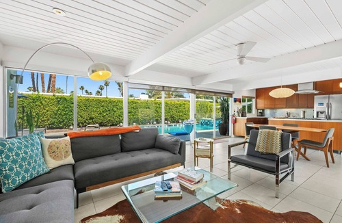 Sunmor House | Palm Springs Pool Home Near Airport Sleeps 6